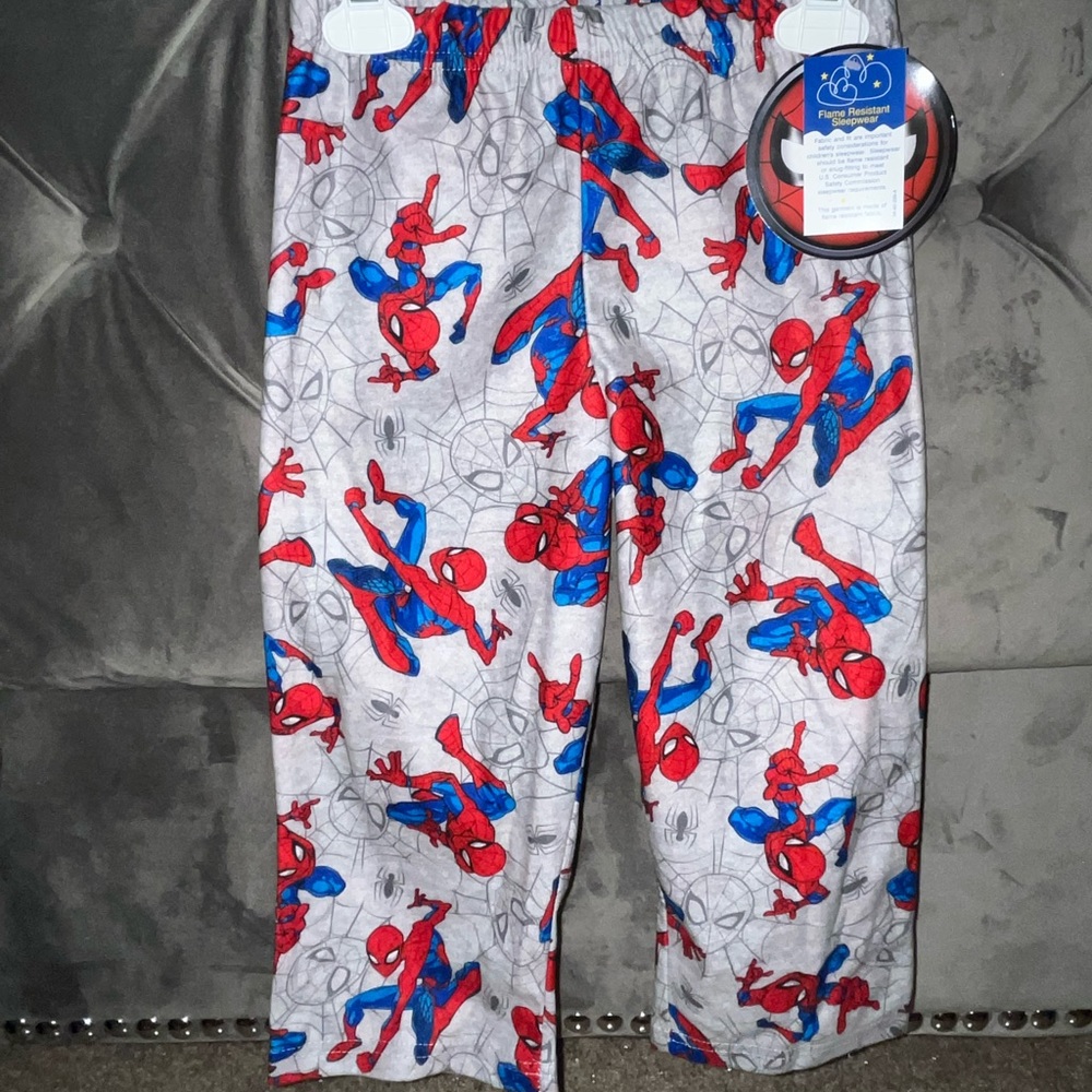 SOLD this item off another app.